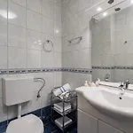 Blue Lagoon Апартаменты *