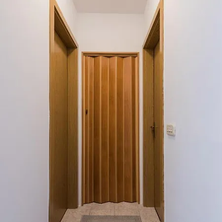 Blue Lagoon Apartment